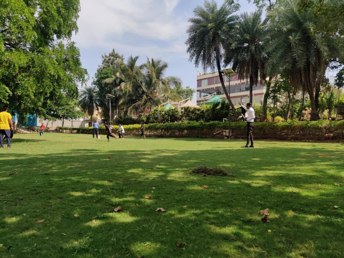 The Garden Asia Resort Bangalore Eksteriør bilde