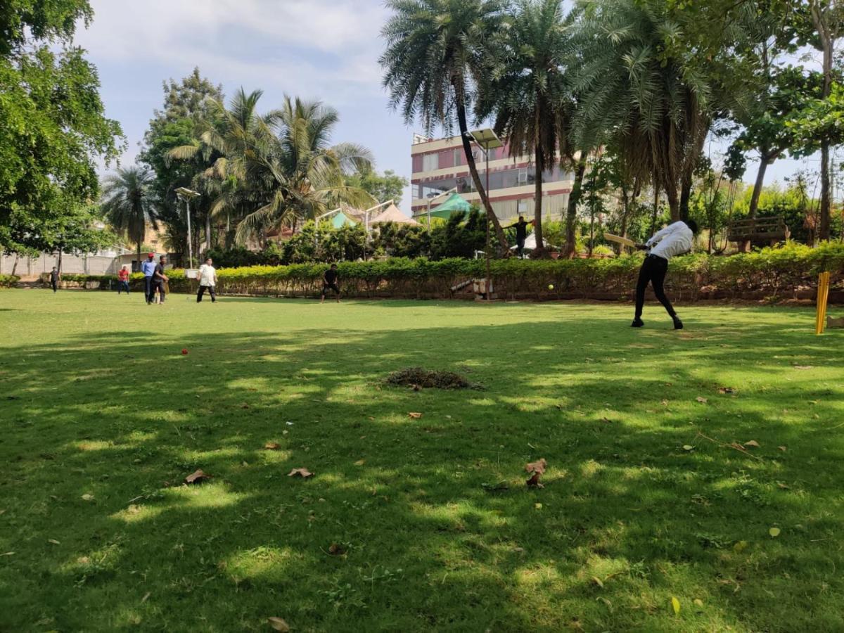 The Garden Asia Resort Bangalore Eksteriør bilde