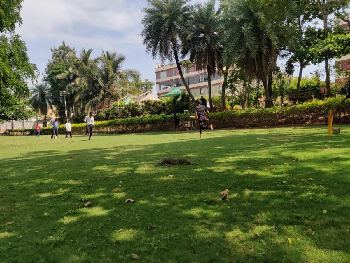 The Garden Asia Resort Bangalore Eksteriør bilde